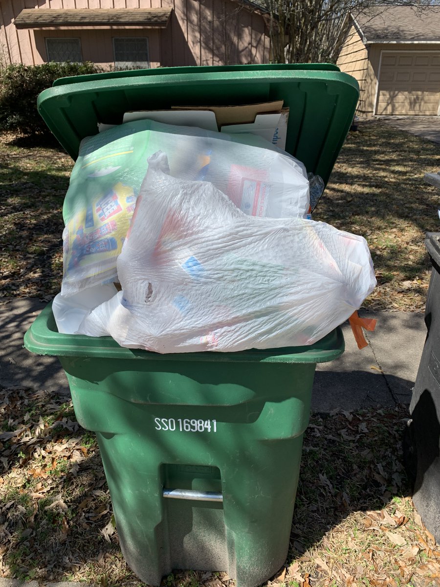 HoustonTrash's tweet photo. Reminder: Do NOT put your recyclables in plastic bags. Plastic bags get jammed in the recycling processing equipment, which causes recycling to be expensive to process.
#RecycleTip #RecycleRight #HoustonRecycles #KnowYourNos https://t.co/7c9A7stq2F