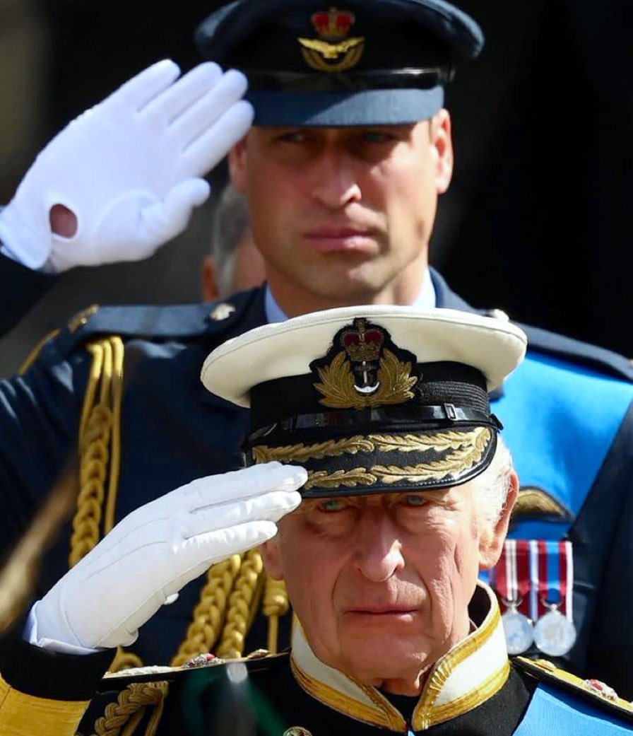 The Future of The Monarchy in one Powerful shot ❤️🇬🇧🔥#KingCharlesIII #PrinceofWales #PrinceWilliam