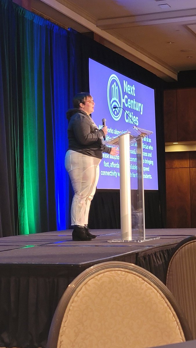 RyJulio35's tweet photo. Concluding with the immortal words of @Rickysan787 "Where you find poverty you will find the digital divide." @corianzac urges everyone to go into their communities and find the gaps in connectivity and work towards solutions to full them. #TECHFORWARDCONF https://t.co/yoJmuHbfFn
