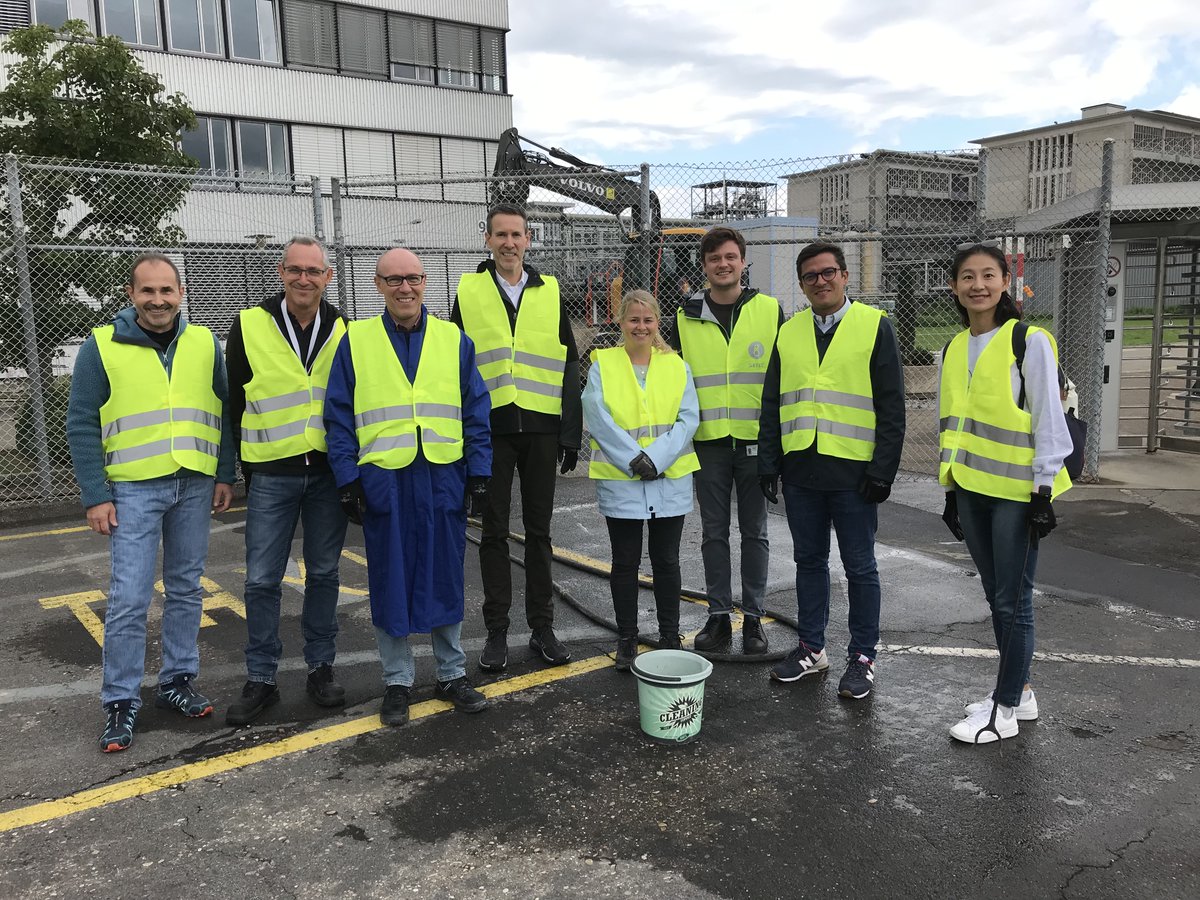 clariant's tweet photo. Our colleagues in 🇵🇱 &amp;🇨🇭 in light of #WorldCleanupDay, and our colleagues in 🇩🇪 as part of the #MainCleanUp campaign, joined forces to collect litter. 🗑🧹🪣♻️
Huge thanks 🙏🏻 to our #realpeopleofclariant for donating their time and going above and beyond for the community. https://t.co/xF9B23JLQW
