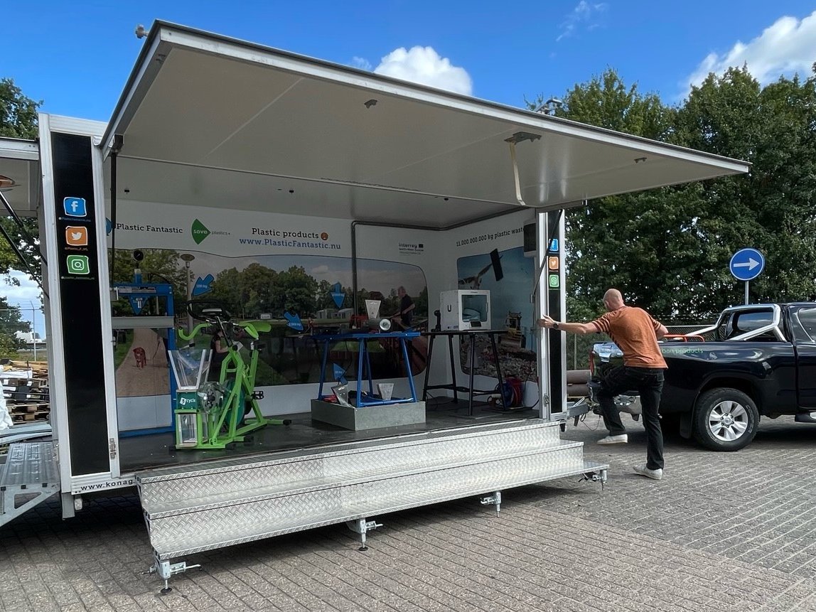 Circular Economy at Manchester Metropolitan Uni (@manmetce) on Twitter photo Today marks the start of the <a href="/Transform_CE/">Transform_CE</a> #Plastic Fantastic Truck Tour!
Visit <a href="/saveplastics/">save plastics</a> and <a href="/soenecs/">SOENECS</a>, in #Brighton (20th) and #Southend (23rd) for a hands-on experience transforming #PlasticWaste using intrusion-extrusion #Moulding & #AdditiveManufacturing
<a href="/INTERREG_NWE/">Interreg NWE</a> Today marks the start of the <a href="/Transform_CE/">Transform_CE</a> #Plastic Fantastic Truck Tour!
Visit <a href="/saveplastics/">save plastics</a> and <a href="/soenecs/">SOENECS</a>, in #Brighton (20th) and #Southend (23rd) for a hands-on experience transforming #PlasticWaste using intrusion-extrusion #Moulding & #AdditiveManufacturing
<a href="/INTERREG_NWE/">Interreg NWE</a>