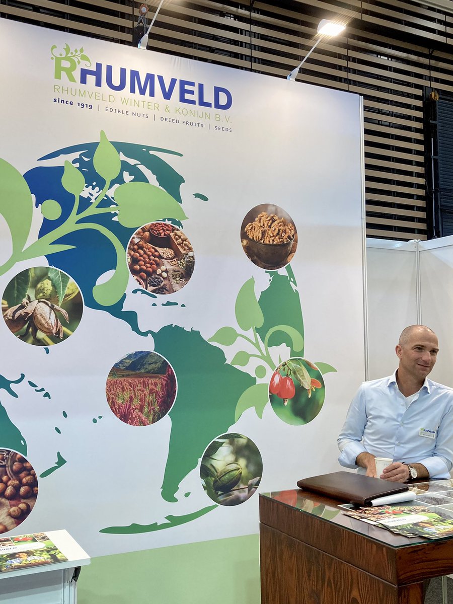 AgriParijs's tweet photo. Op de internationale biologische beurs @Natexpo in Lyon zijn 7 Nederlandse exposanten aanwezig @YarrahBio @TerraSanaNL @DopperBottle #DoItOrganic #GNGER #HDROP & #Rhumveld Een veelbelovend editie met 850 exposanten, 20% meer dan de vorige editie https://t.co/03u25UHPP0 https://t.co/4gjNqYHMJB