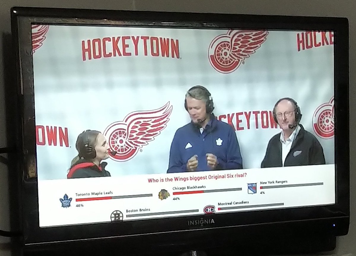 CrystalxClarity's tweet photo. Leafs out in front for our top rivalry. I get it 😆
Makes sense you all give it to me for liking them 😅
#HomeIsToronto
#RedWings #LGRW @DetroitRedWings https://t.co/RIWbjng5Pr