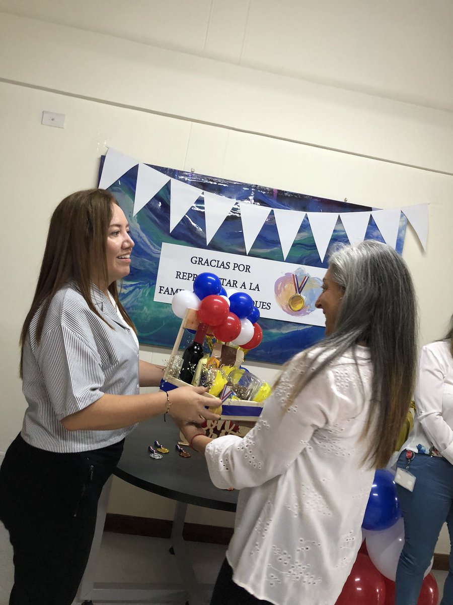 MetroparquesM's tweet image. En los Juegos Deportivos Nacionales se Servidores Públicos 2022. Yopal, Casanare. Beatriz Rendón Gerente de Mercadeo de nuestra Entidad nos representó, obteniendo 9 medallas en total, cinco individual y cuatro en relevos. Felicitaciones a nuestra campeona!