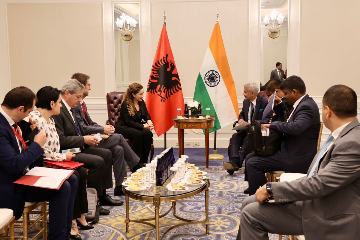 xhacka_olta's tweet photo. Good meeting with 🇮🇳’s FM @DrSJaishankar in the margins of #UNGA high level week. 
#Albania and #India work together as  non - permanent members to the #UNSC.
Time to strengthen cooperation and relations in many areas of interest.
#Albania2UNSC 🇦🇱🇺🇳 https://t.co/j1jV807sVu