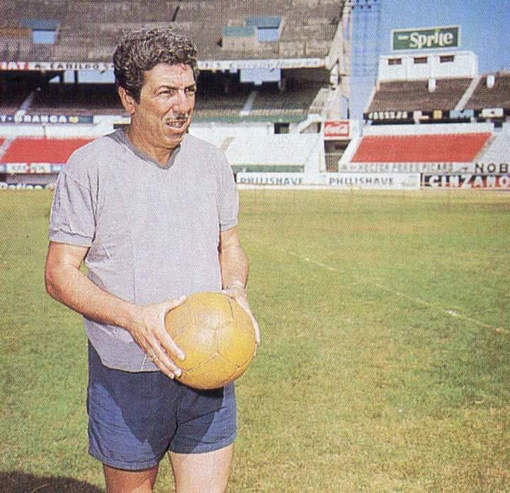 DespeloteDeTuiT's tweet photo. #LabrunaEterno
X siempre vivirás en los corazones Riverplatenses. https://t.co/DRoxUqt4bY