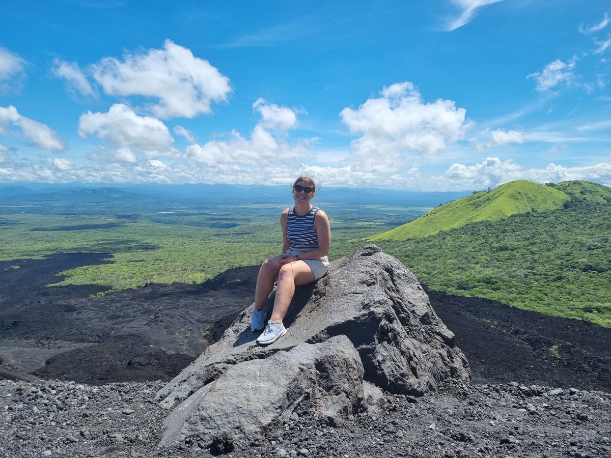 Jess Rainbow tweet media