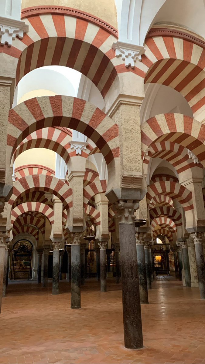islamculturel's tweet photo. 🇪🇸 FLASH - Samedi soir, 6.911 personnes ont visité la mosquée de Cordoue. 

👉🏻 Le patrimoine musulman a pu être visité gratuitement de 14h à 19h. https://t.co/gxaauGhnc0