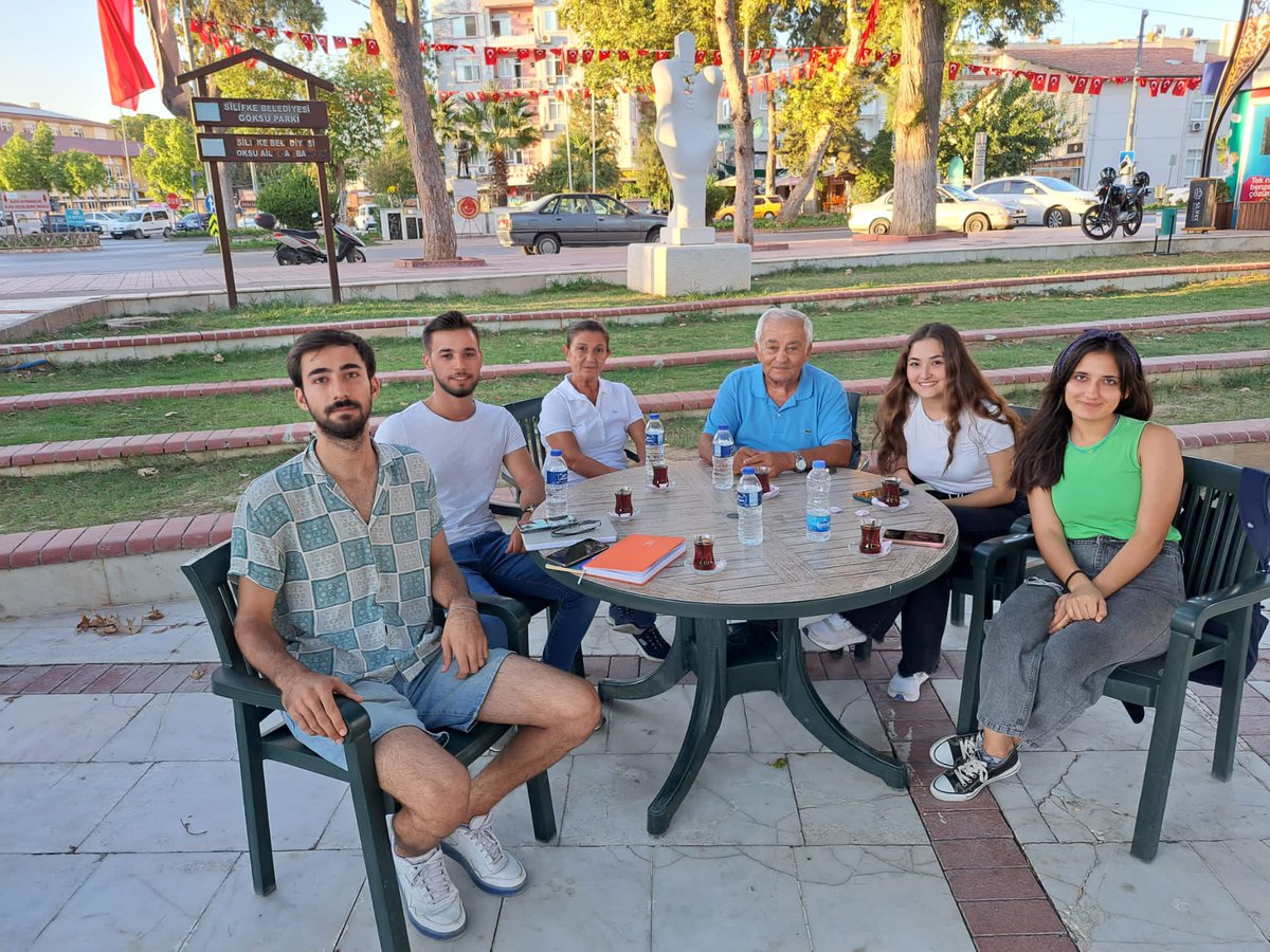 istsider's tweet photo. Derneğimizin Gençlik Kolları yönetimi ile Sayın Başkanımız Sadık Avcı Silifke'de bir araya geldi. https://t.co/LIWfmiW7FD