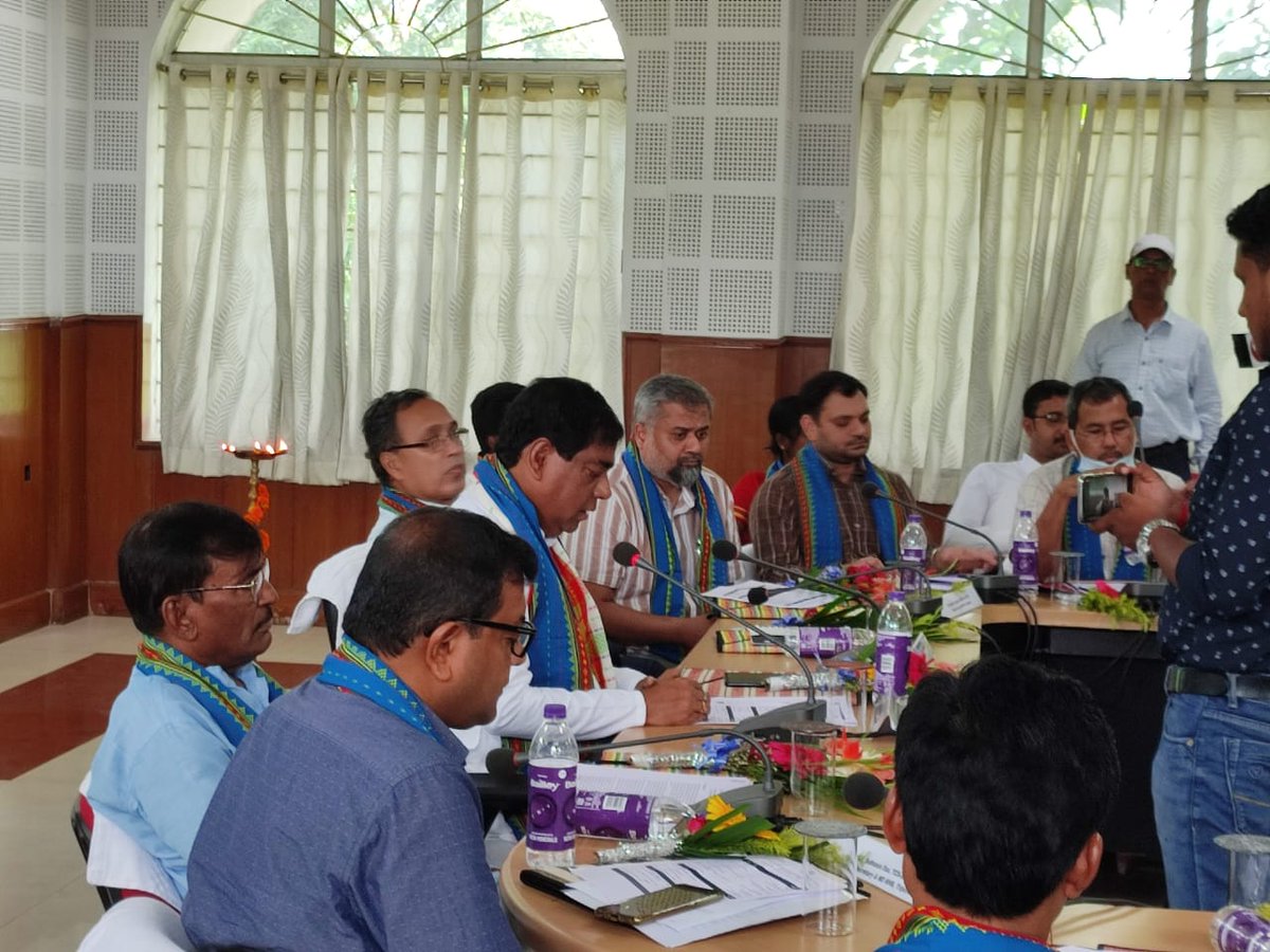 NtepTripura's tweet photo. Workshop on "Jan Arogya Samiti" held today, chaired by Hon'ble Mayor,AMC in presence of Hon'ble MLAs, BAC Chairpersons, Secretary (H&amp;FW), MD,NHM, Chief of Party-NISHTHA &amp; dignitaries. MD-NHM also requested to the Hon'ble Public representatives for registering as Ni-kshay Mitra. https://t.co/eNBFcCh1Hw