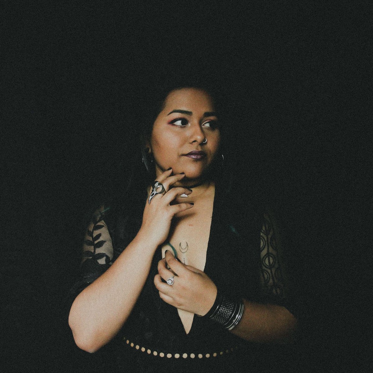 music_arenagh's tweet photo. @fp_rezwan “Worthy”, the self-written single came from a place of exhaustion while trying to reach a level of perfection. With captivating synthesizers and haunting choruses, the new single invites the listener to keep going no matter what.
https://t.co/b0lZQOV9yK https://t.co/cI17a3edkC