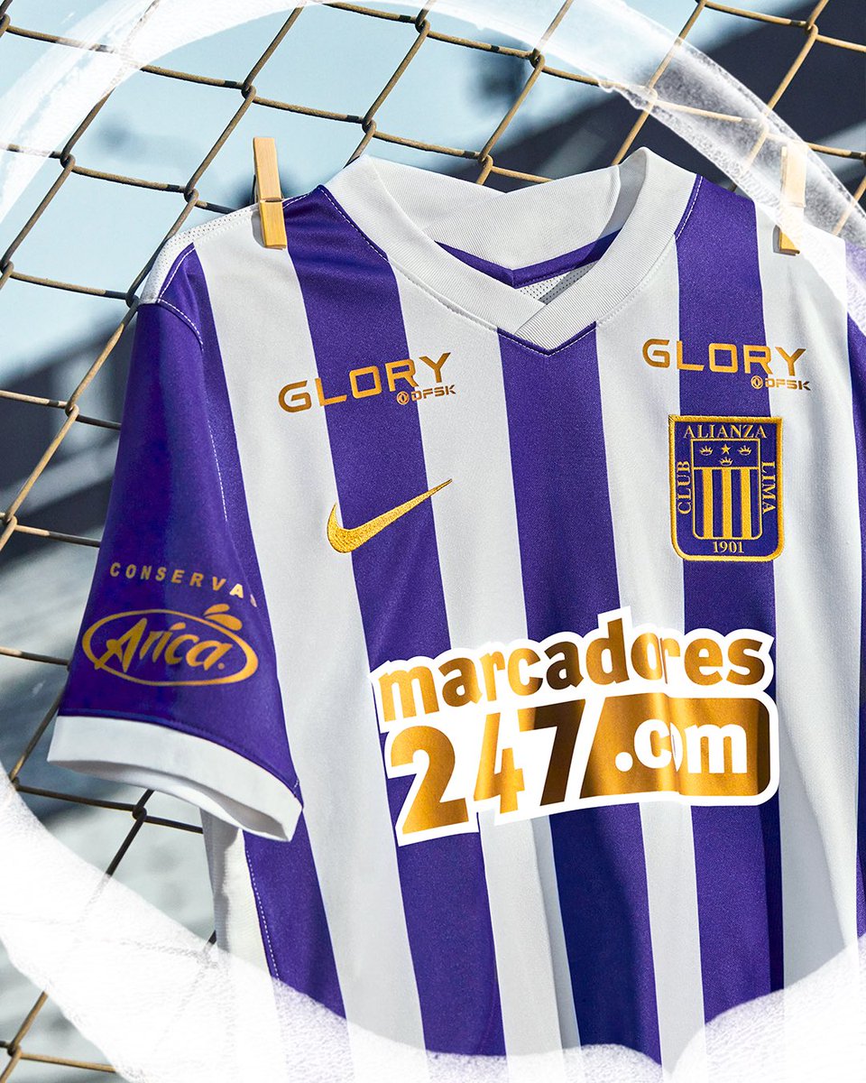 ClubALoficial's tweet image. ¡Un sentimiento que 𝐍𝐔𝐍𝐂𝐀 𝐏𝐀𝐑𝐀!💜

No te quedes sin tu camiseta de Alianza Lima Morada.

#JuntosHastaElFinAL
#LaMorada2022