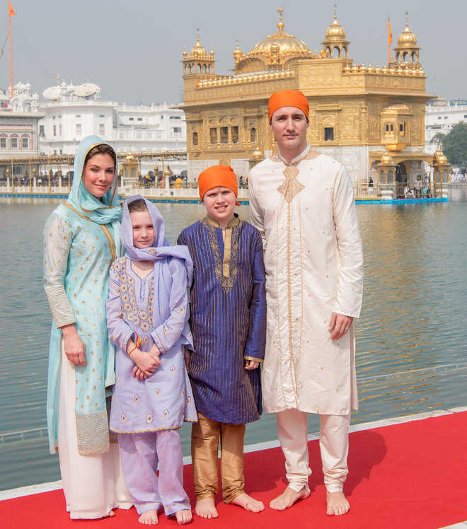 If you are embarrassed by drunk Trudeau, you should see him when he's sober. #queensfuneral 

#TrudeauHasGotToGo