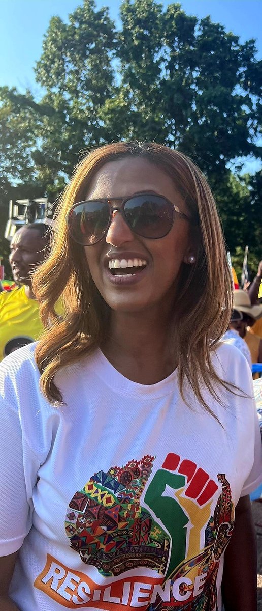 AhemmedMohamm09's tweet photo. እውነት ማንን ትመስላለች ካላችሁኝ አብቹ አባ መላ እና ኤርሜላ ሐረገወይኒ ብዬ በልበ ሙሉነት እነግራቹሀለሁ❤ ሁለቱም ለሰው ልጆች ፍትህ እኩልነት ነጻነት እንዲሰፍን ከአገራቸው አልፈው ለአጉራቸው እንዲሁም ለአለም ነጻነት የሚታገሉ ፈርጦች ናቸው❤! https://t.co/92tFY9iafM