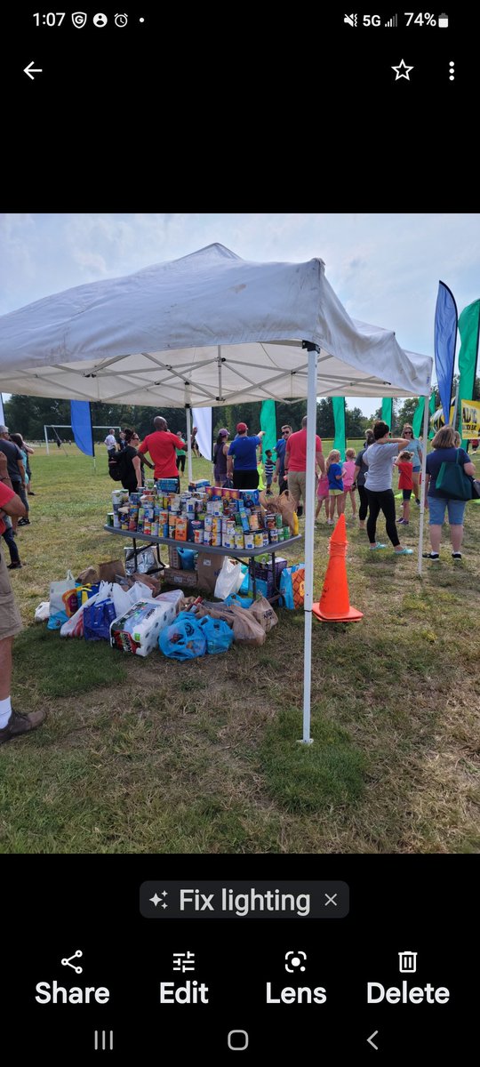 ProfesoraTT's tweet photo. Perfect weather for the Annual ADDC Warrior Dash! Lots of fun and food collected for local food pantries! @ADCCampus https://t.co/vbZqhcVTls