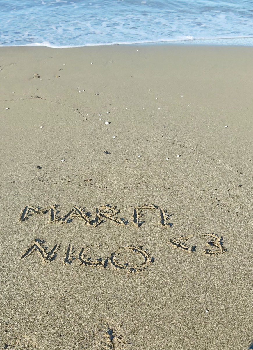 HeadcanonSkam's tweet photo. - Marti, andiamo al mare oggi?
- No!
- Ma perché?
- Perché tanto non mi fai buttare in mare i pescatori omofobi!
- Vabbé, però ti scrivo una poesia

#skamitalia https://t.co/5uPx1P09So