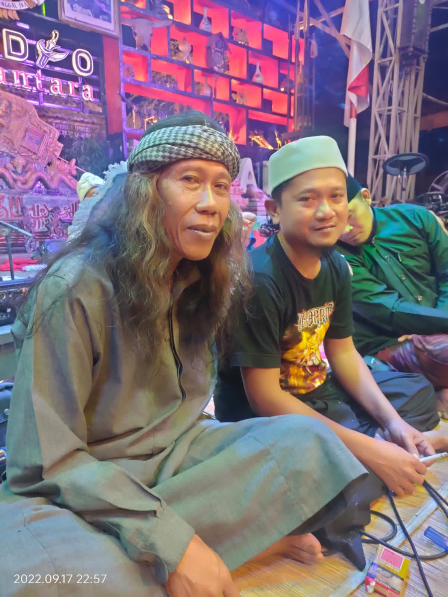KisablengSamino's tweet photo. Rahayu mugio Gusti Allah  mencurahkan Rejeki dari segala penjuru dalam kasih dan perlindunganya https://t.co/G0pHc2r3Fe