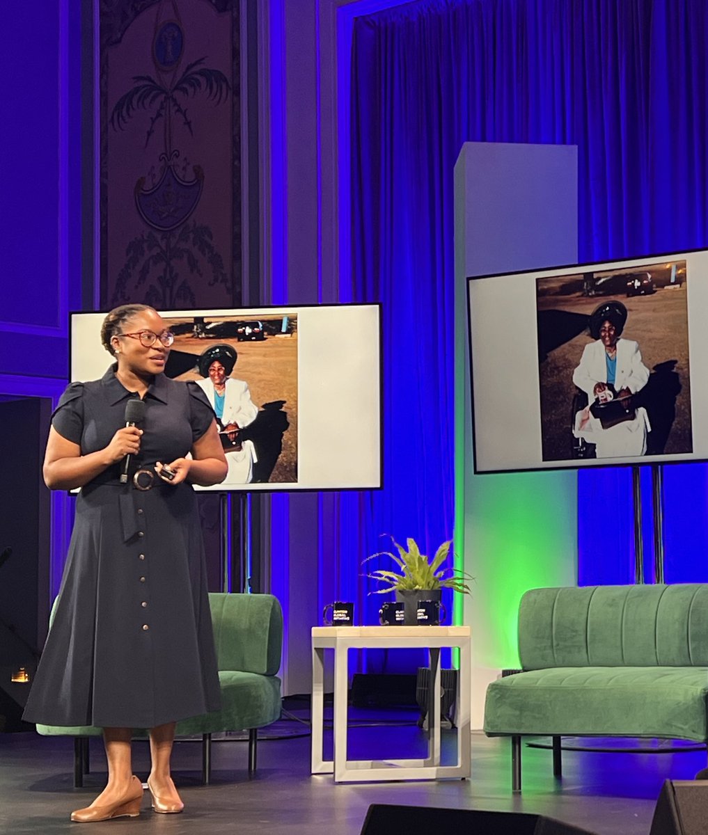 MedHaul's tweet photo. MedHaul Founder & CEO @plybeah sharing the mission and story behind our company’s work with the @ClintonGlobal Greenhouse audience ✨ please connect with us if you’d like to learn more!
#CGI2022 #CGIGreenhouse #healthequity #accesstocare #healthdisparities #patienttransportation https://t.co/BjpMKRuBx2