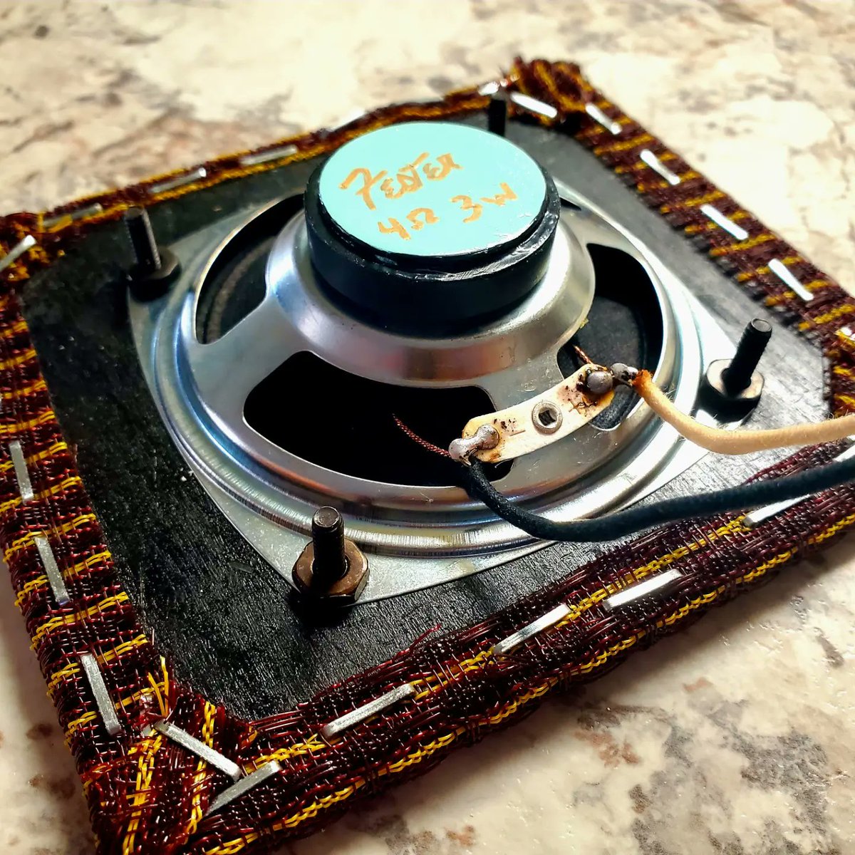 GumptionmanBnd's tweet photo. Got more done on the Fester Mini amp the other day. Speaker, baffle and grill cloth done. Still gotta get me some sheet metal to make the enclosure and then start working on the board.
#MiniAmps
#FesterAmp
#MiniTweedAmp
#project https://t.co/knj5eqtgTO