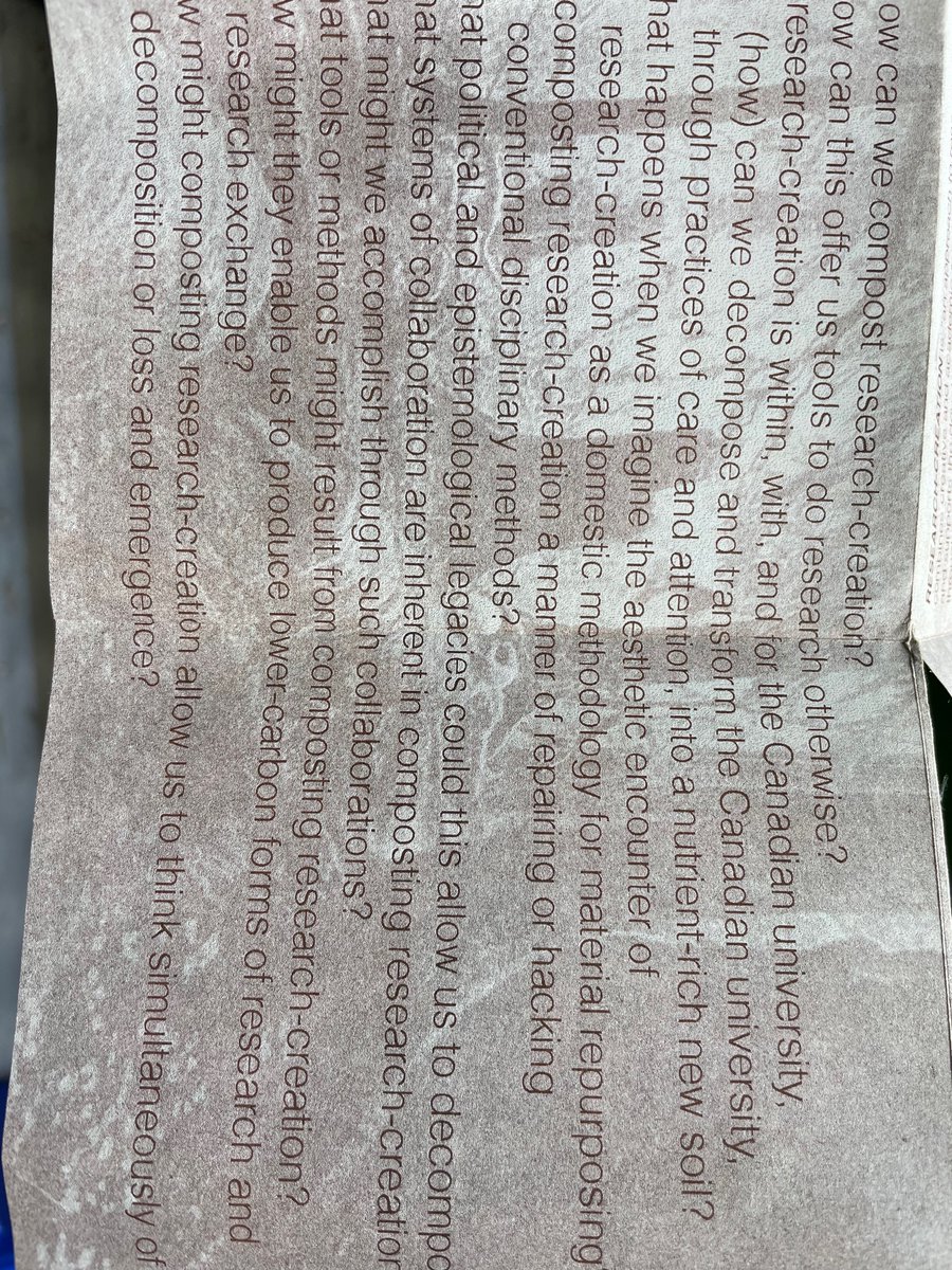 FeeledLab's tweet photo. A lovely small-world feeling reading @ZHeynJones composting zine at #DIYMethods  that cites @bicycleuser and @AstridaNeimanis ‘s composting paper, thinking how it might apply in research-creation contexts in Canadian unis. https://t.co/rmuzuNDEgC