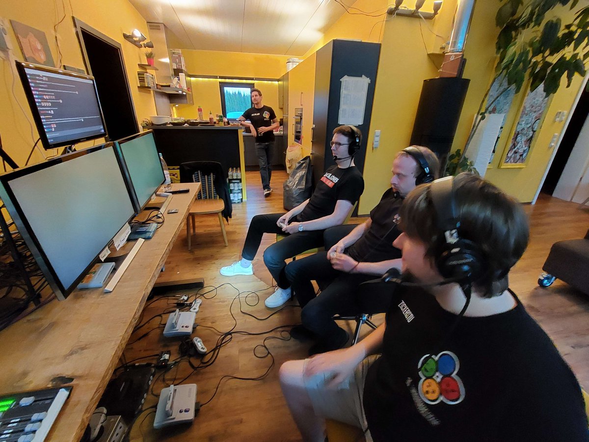 GlitchPerfectDE's tweet photo. Weiter geht's mit Go Go Ackman 3 von @ItsCliqz &amp; Da_Rayz! Seid dabei auf https://t.co/S0EXiSrQzr https://t.co/hBHE5e9nVl