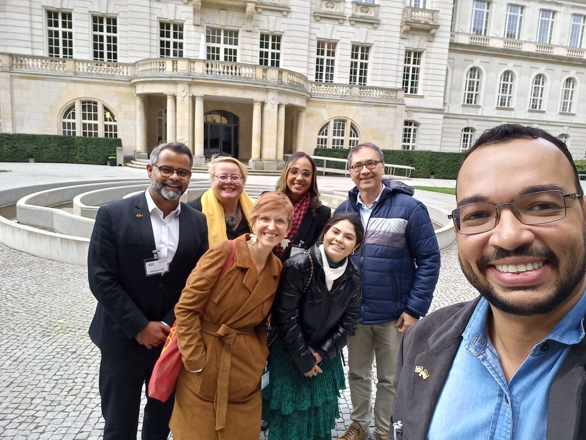 Habercities's tweet photo. The Brazilian delegation of cities visited the @BMWK @NinaWettern and the @BMUV to discuss #localclimateaction and the @iki_germany projects #ANDUS and  #PROADAPTA @PrefSalvador @NiteroiPref @FNPrefeitos #navirai https://t.co/gcj9z2J3Pw