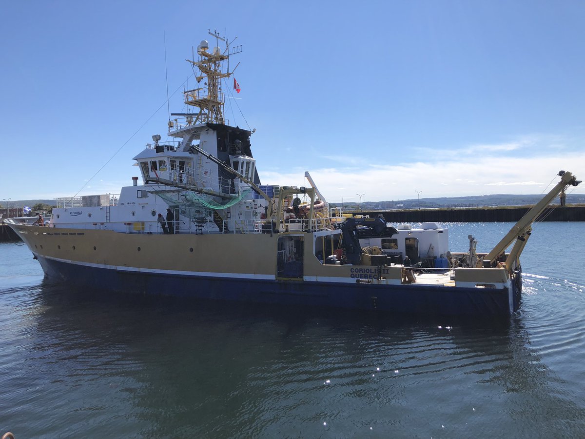 Je m’apprête à aborder le Coriolis II dans le cadre du cours en océanographie expérimentale donné à tous les nouveaux étudiants à la MSc et au DESS à l’ISMER @UQAR! Nous allons passer une semaine sur le St-Laurent et le fjord du Saguenay, plusieurs belles découvertes en vue!