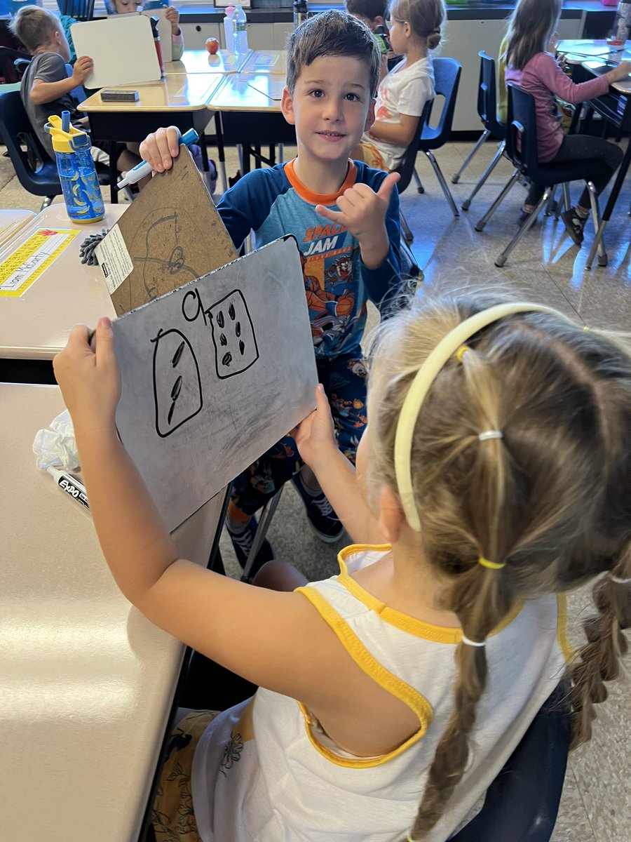 MrsSchoberYGS's tweet photo. First graders are rocking our daily Number Talks! More explaining and hand signals being used. 😍😍 https://t.co/iJR0hPuj5U