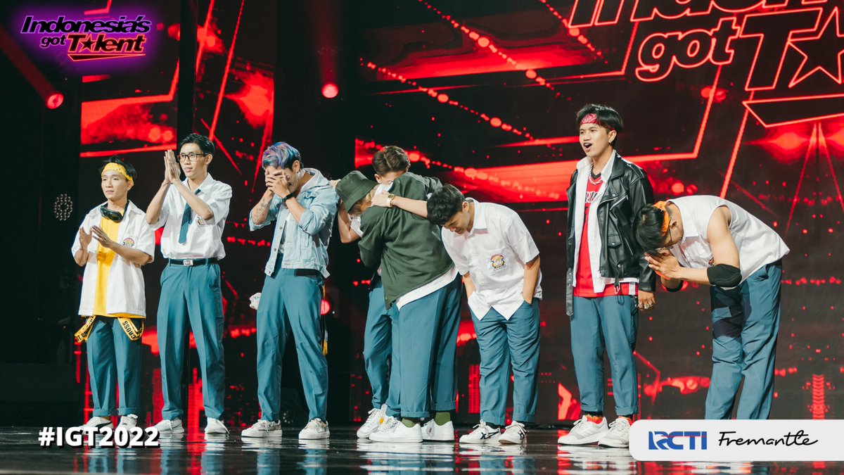 GotTalentID's tweet photo. Luar biasaaa🔥
Emang the best banget deh performance Aaron, 1Legacy & Wehustle !!
Kita bertemu lagi di babak #RoadToGrandFinal ya guys🙌🏻
ONE STAGE, ALL TALENTS🤩✨
#IGT2022 #GOTTALENT2022
@officialrcti @fremantleid https://t.co/cJh3prMQne