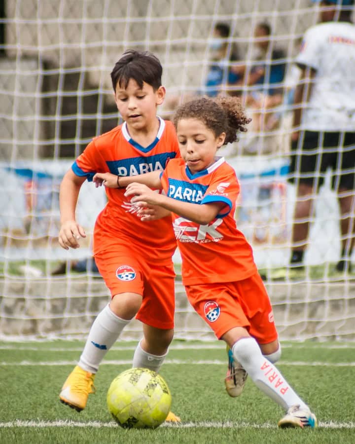 PariaSport's tweet photo. Nuestras categorías sub-7, sub-9 y sub-11 también vieron acción en sus primeros amistosos de la Temporada 2022-2023 en el #CDPariasport 

#Amistoso #SomosPariaSport #CentroDeportivo #CanchasEnCaracas #Fútbol https://t.co/keEBvUjOeq