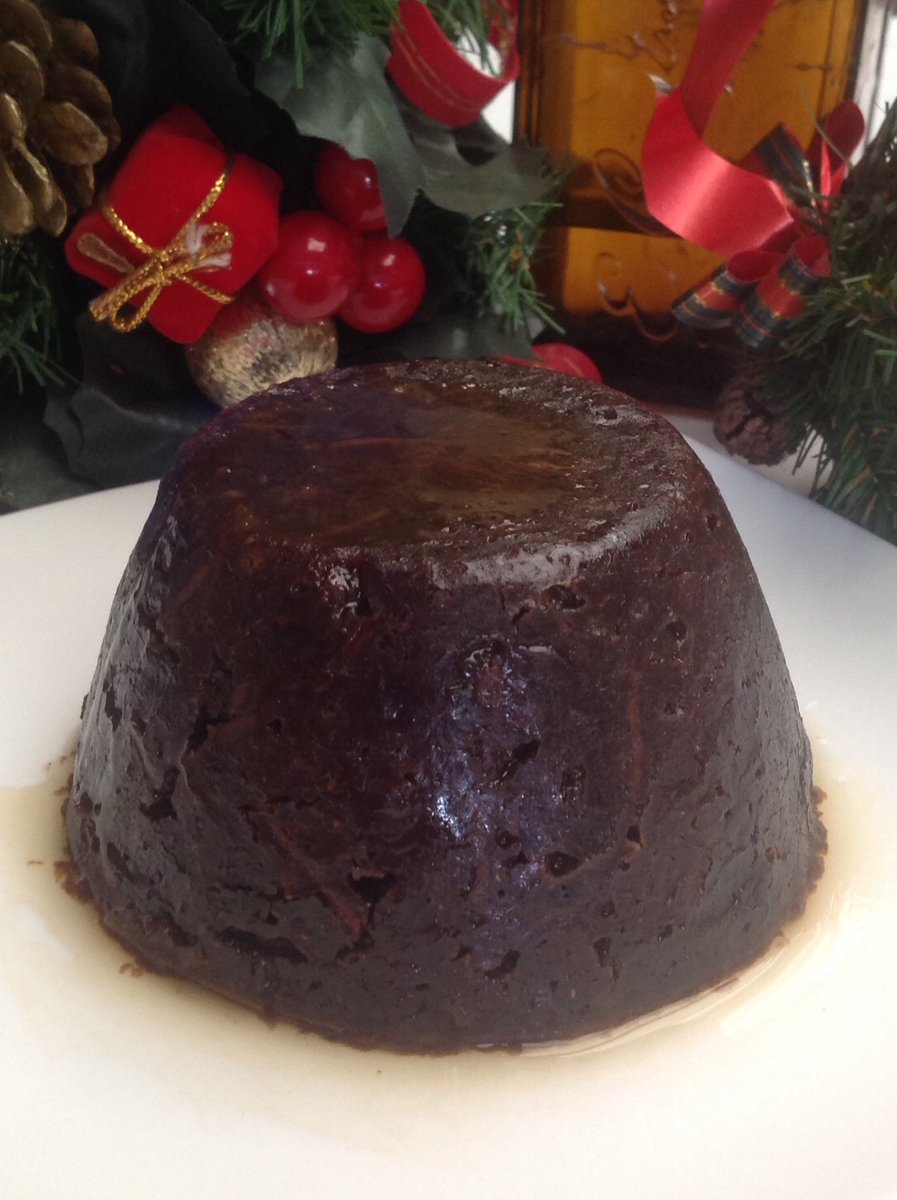 crismaspud's tweet image. @forestshowcase  Next week is the fabulous Forest showcase food event
at speech house 
we will be back with ALL our pudding range
We expect to be busy so preorder by email

This is your chance to get your Hand made Christmas pudding FROM the pudding shop