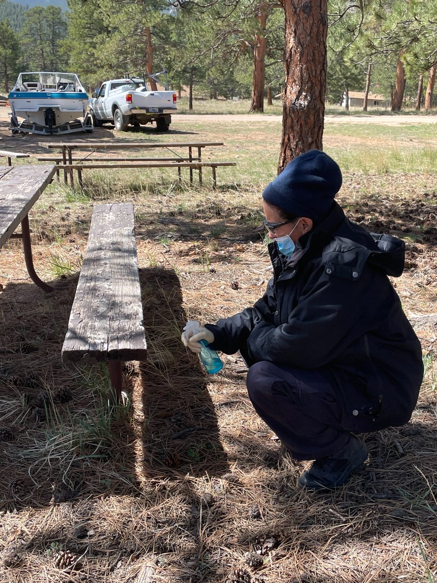 dcsheriff's tweet photo. Who knew science could be so cool? We did! Shout out to our awesome forensic team during #NationalForensicScienceWeek. Very dedicated staff that use their special skills to solve cases that may not otherwise be solvable. Go Science!! #ScienceIsCool #CSIs #DSCO #forensics #science https://t.co/pkndMbXYGd