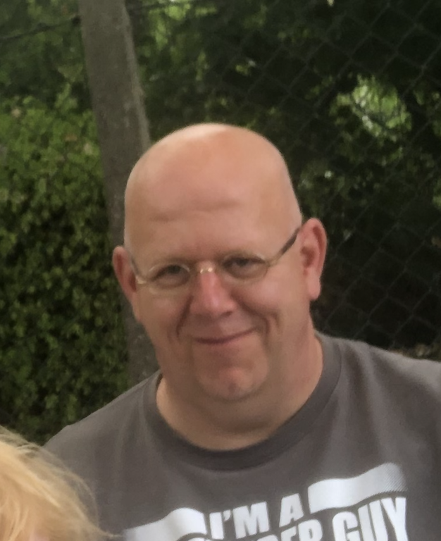 A proud farmer's son. And a wise guy? Definitely! Made out to be a bad doctor and a jaded neurologist. 

Because I believe in honest informed consent and bodily autonomy. For me, my children and anyone else!

Therefore #RutteHasToGo #TrudeauHasToGo #HugodeJongeDefinitelyHastToGo