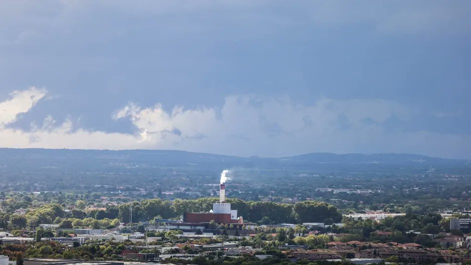 franceinfo tweet media