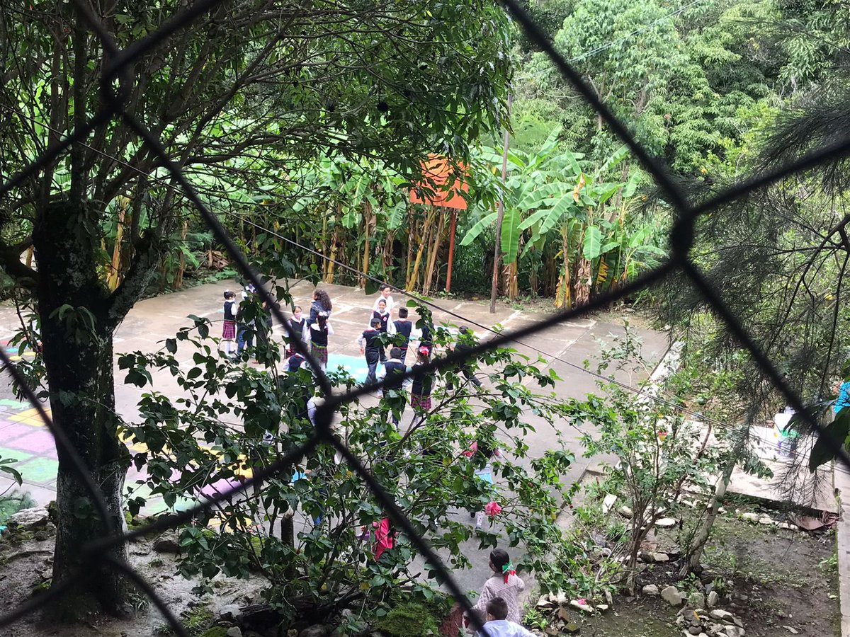 dcasas16's tweet photo. #SimulacroEdomex en la Escuela Primaria Ignacio Manuel Altamirano CCT 15epr0427a Atzumpa Sultepec Mex zona escolar p232 sub reg Ixtapan de la sal @geramonro05 @TinocoGRogelio @LetyAguirre8 https://t.co/77dFwrlJ5A