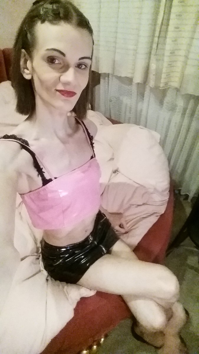 lindabreeze01's tweet photo. 🥰🥰🥰 like, retweet &amp; comment ❤❤❤ https://t.co/bUb9RqOMvP