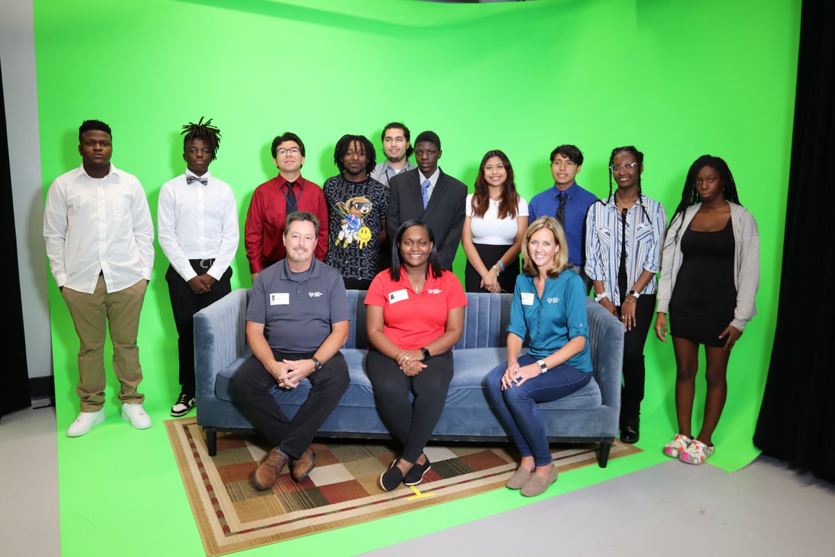 CooperRiverCAS's tweet photo. Students from Global Logistics and Media Technology wrapped up their soft skills unit with mock interviews conducted by our amazing business partners. Thanks to the SC State Ports Authority, Kathy's Charleston Designs, and #CCSD!
#CooperRiverCAS #CRCAS #CCSD #PlanPreparePursue https://t.co/plOf3otsHK