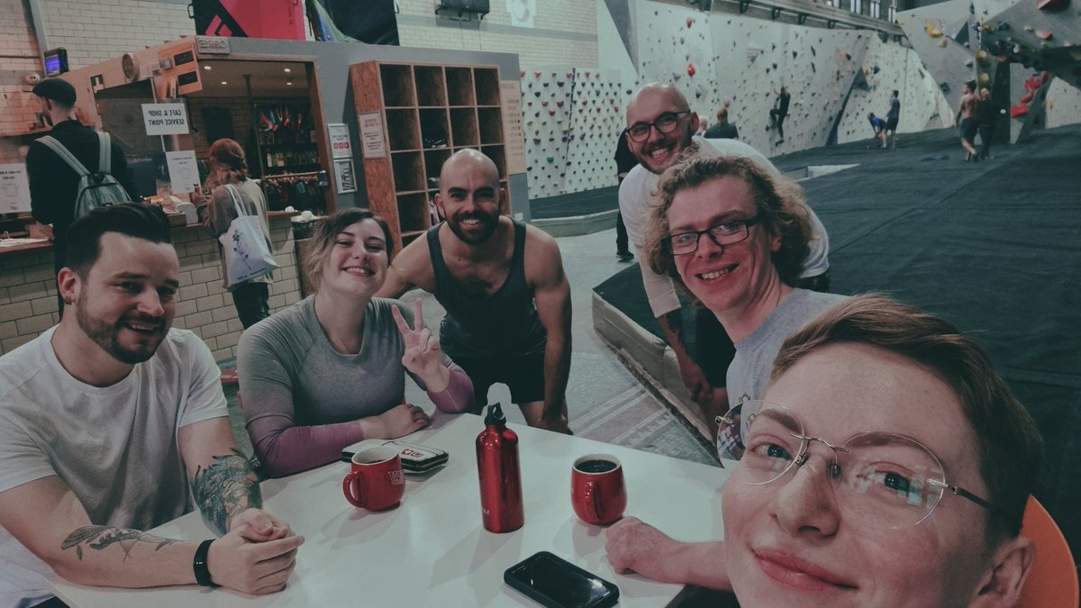 amberlovell_'s tweet photo. Love mah friendsss 🥰 https://t.co/0zYN9qmlfR