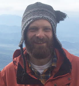 UDaytonREL's tweet photo. Congratulations to @UDaytonREL PhD candidate @mcguigancolinm on being named a 2022-2023 @HankCenterLUC Fellow in the Catholic Intellectual Tradition! Read more about Colin's doctoral work on "wonder's ambiguities" and the Hank Fellowship here: https://t.co/WNZo3UdMu7 https://t.co/R471Paet1v