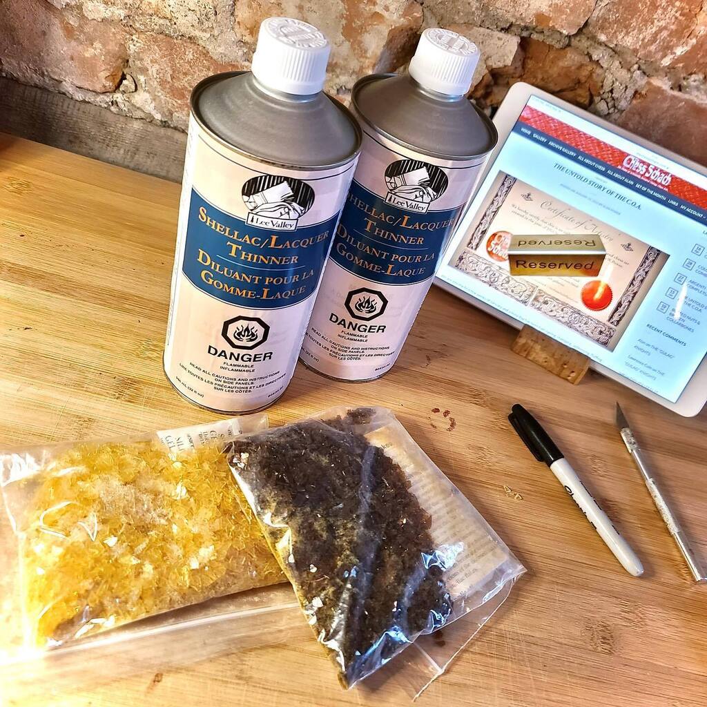 thechessschach's tweet photo. Mixing a fresh batch of custom coloured shellac today. Made straight from the source,amber and light yellow shellac flakes. Because we go the extra mile at The Schach!
#shellac #shellacflakes #homemade #customcolour #thechessartist #chess #schach #chessc… https://t.co/ExVLarg6JC https://t.co/tfi8ENWsIa