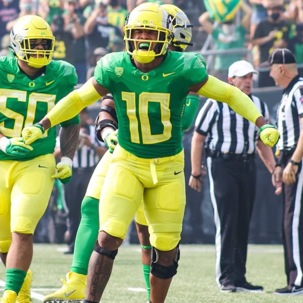 JamontaWaller's tweet photo. #AGTG Absolutely Blessed🙏🏾 to receive my 2nd P5 offer from @oregonfootball after a great talk with @Locklyn33. Thank you so much‼️ My recruiting team @LawrencHopkins and @CoachMcCannERT go so hard!!! #F4L https://t.co/0WjRByTlG0