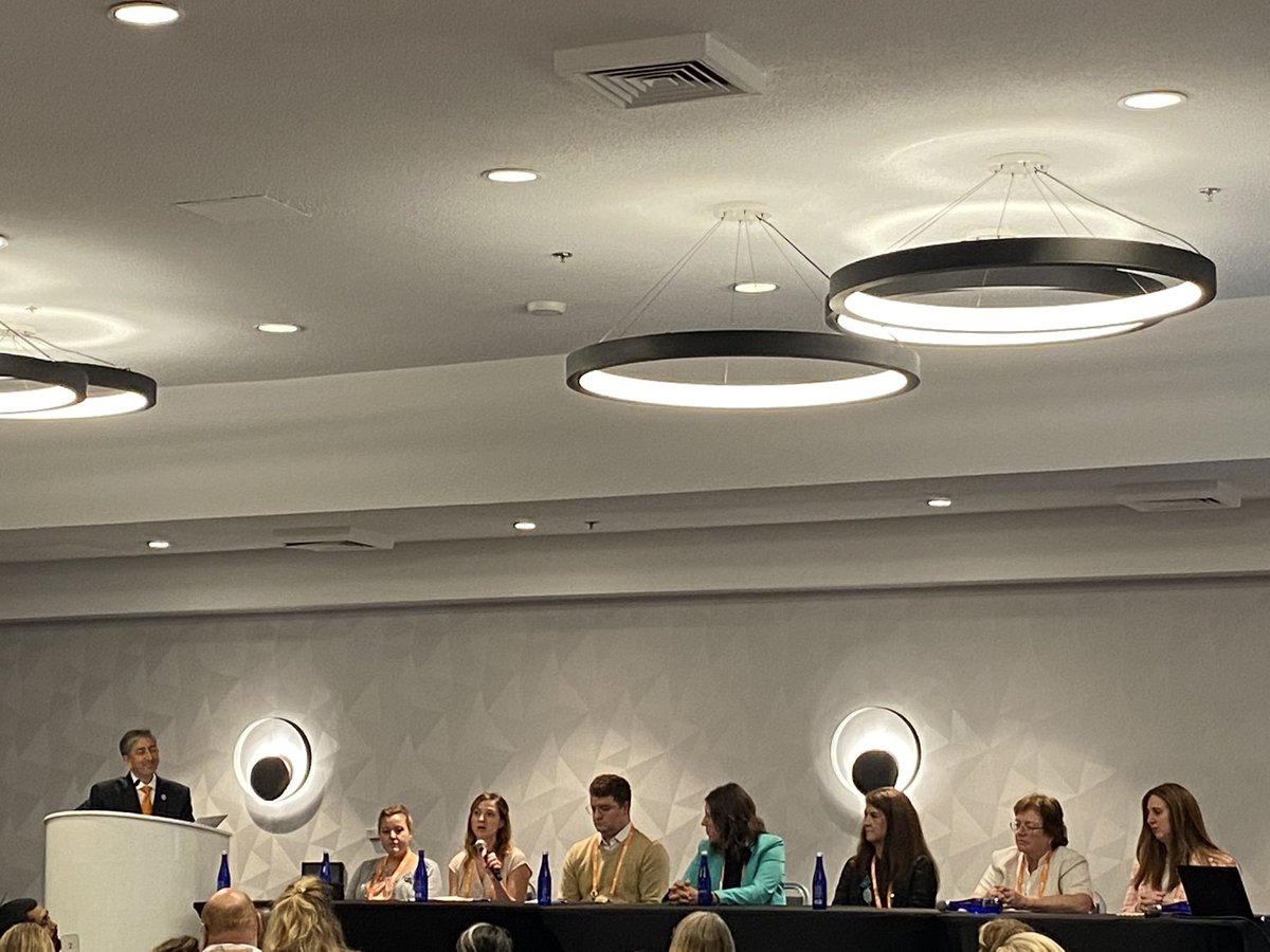 jbrant7's tweet photo. ONS panel of nurses with a strong voice for health policy that will improve cancer care for patients and families.#ONSAdvocacy #oncology https://t.co/tqgczr6wJb