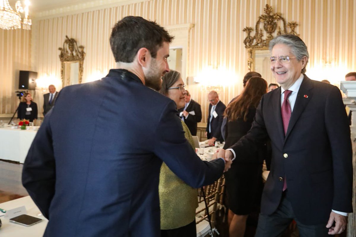 LassoGuillermo's tweet photo. Durante el encuentro con @ASCOA, junto a inversionistas destacamos temas importantes como: los avances en nuestra política de apertura comercial con varias naciones, las oportunidades que brindamos para invertir y la promoción de #MásEcuadorEnElMundo.

#EcuadorEnLaOnu2022🇪🇨🌎🤝 https://t.co/43O1ivaFJG