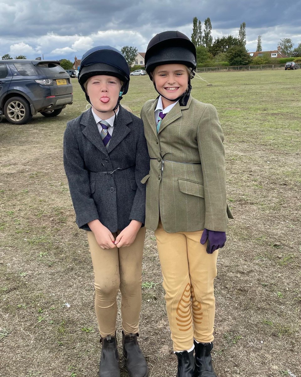 k_fmb's tweet photo. Enjoying some extra curricular activities yesterday! Very proud of these two young riders- passionate, composed and embracing the event! Coming away with sashes and rosettes is always fantastic! Happy riders, happy ponies! @suffolkpunch @SnapeSchool @KateRanson2 https://t.co/5xcQ8pP0Zn