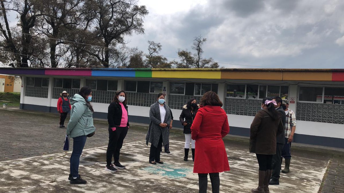 EPO201's tweet photo. Se realiza simulacro de sismo a nivel nacional. Toda la comunidad educativa involucrada en dicha actividad #EPO201 #SimulacroNacional2022 #SimulacroEdomex #AlertaSismica
@pciviledomex @C5Edomex @EPO201 Nuestra participación ayuda a reforzar la cultura de la prevención. https://t.co/nRUs2IfYaV