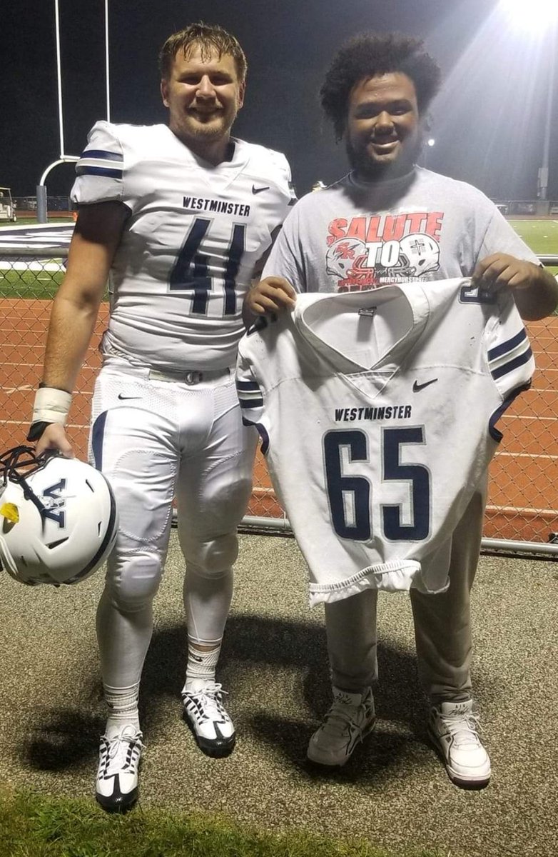 Cratty53's tweet photo. Thanks @WCtitansFB @WC_Titans for having me down I had an amazing time @JoshWrightson56 @coachbenzel https://t.co/amUSpkXH95