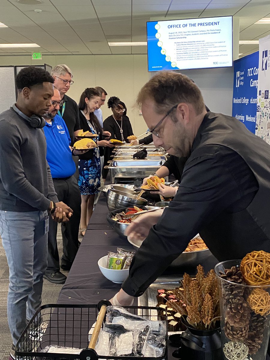 mamaestes's tweet photo. Enjoying lunch and fellowship during our Campus-wide meeting. Shout out to Dr. Audra Barrett for earning her doctoral degree! #TCCConnectCampus #TCCConnect @TCCollege @PresidntMorales @CCHASouthwestrn https://t.co/OQ17r9WaKn