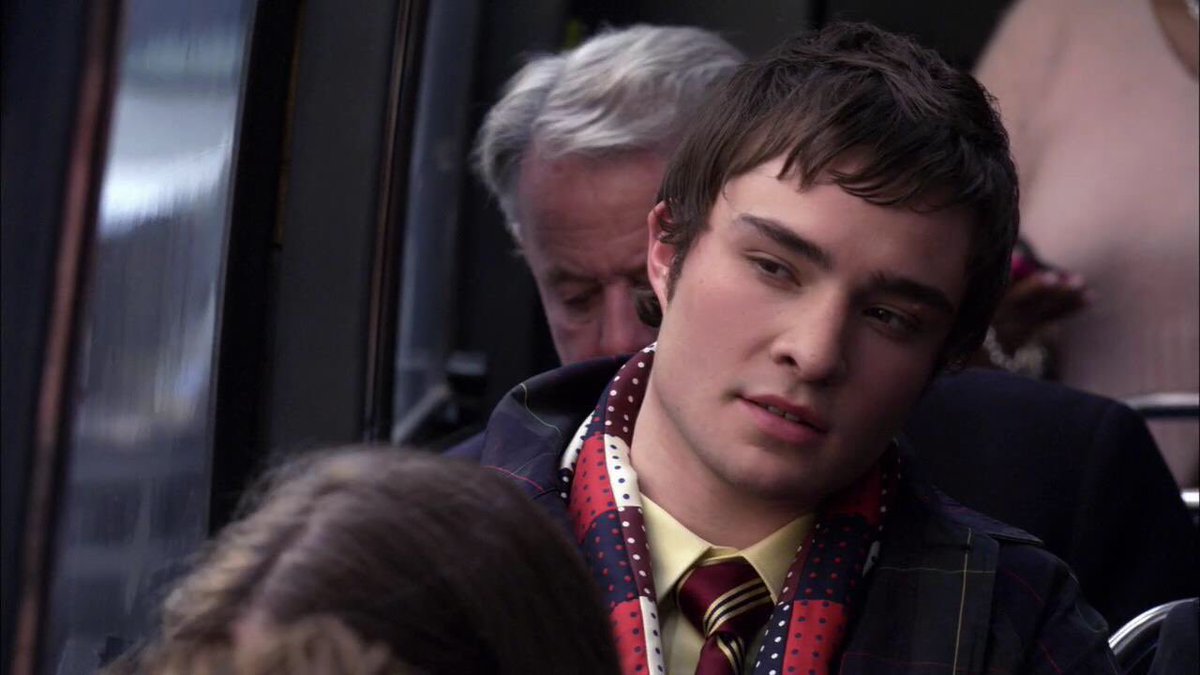 UberFacts's tweet photo. 'Gossip Girl' premiered 15 years ago today https://t.co/F797HSnh7O