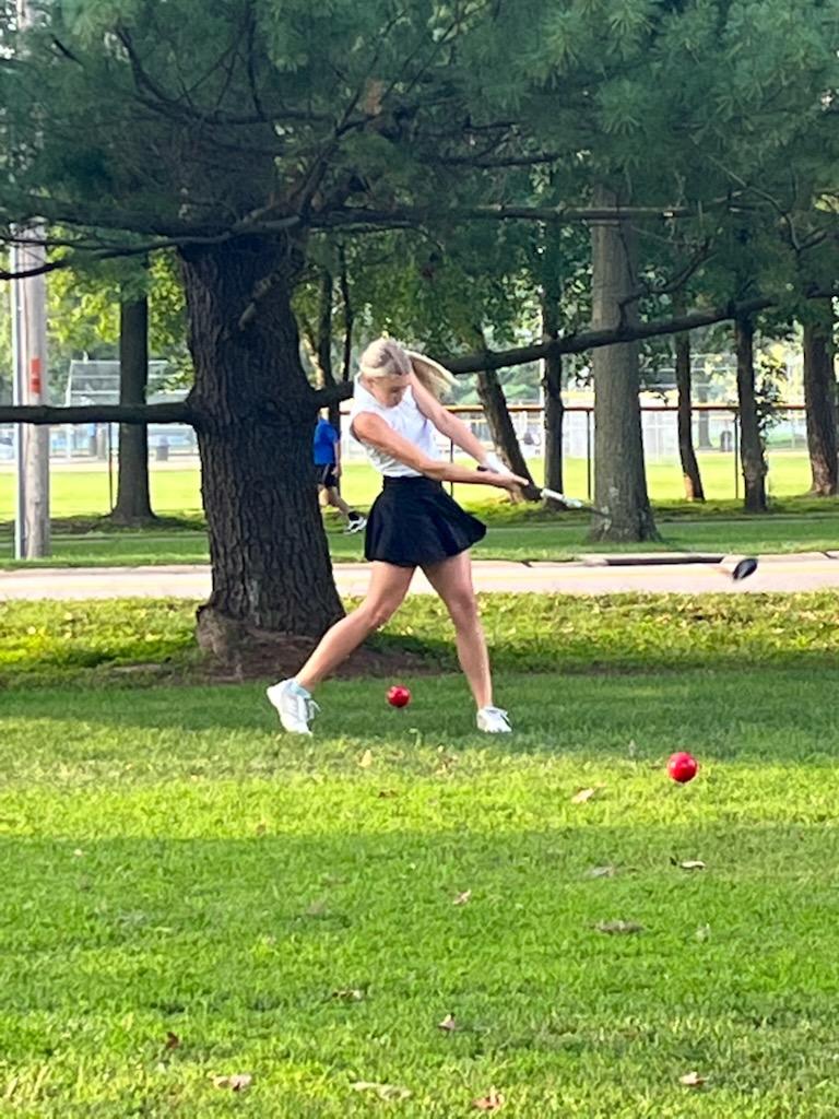 FHHLadyViksGolf's tweet photo. Coach Inchiostro has been sending me some on-course-action-shots. Keep it up, girls! https://t.co/NxDt9SLNQH