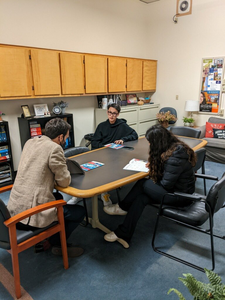 CushingCollege's tweet image. Great visit from @youbc - thank you for coming to campus! #PoweredByPeople #repvisits